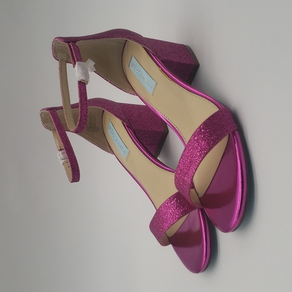 1510- Betsey Johnson Women's Sandals Size 7.5 Pink Color NWT - Picture 2 of 9